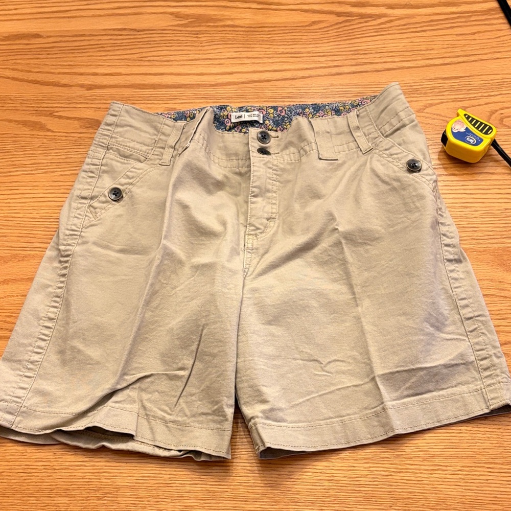 Lee Women's Tan Cargo Shorts